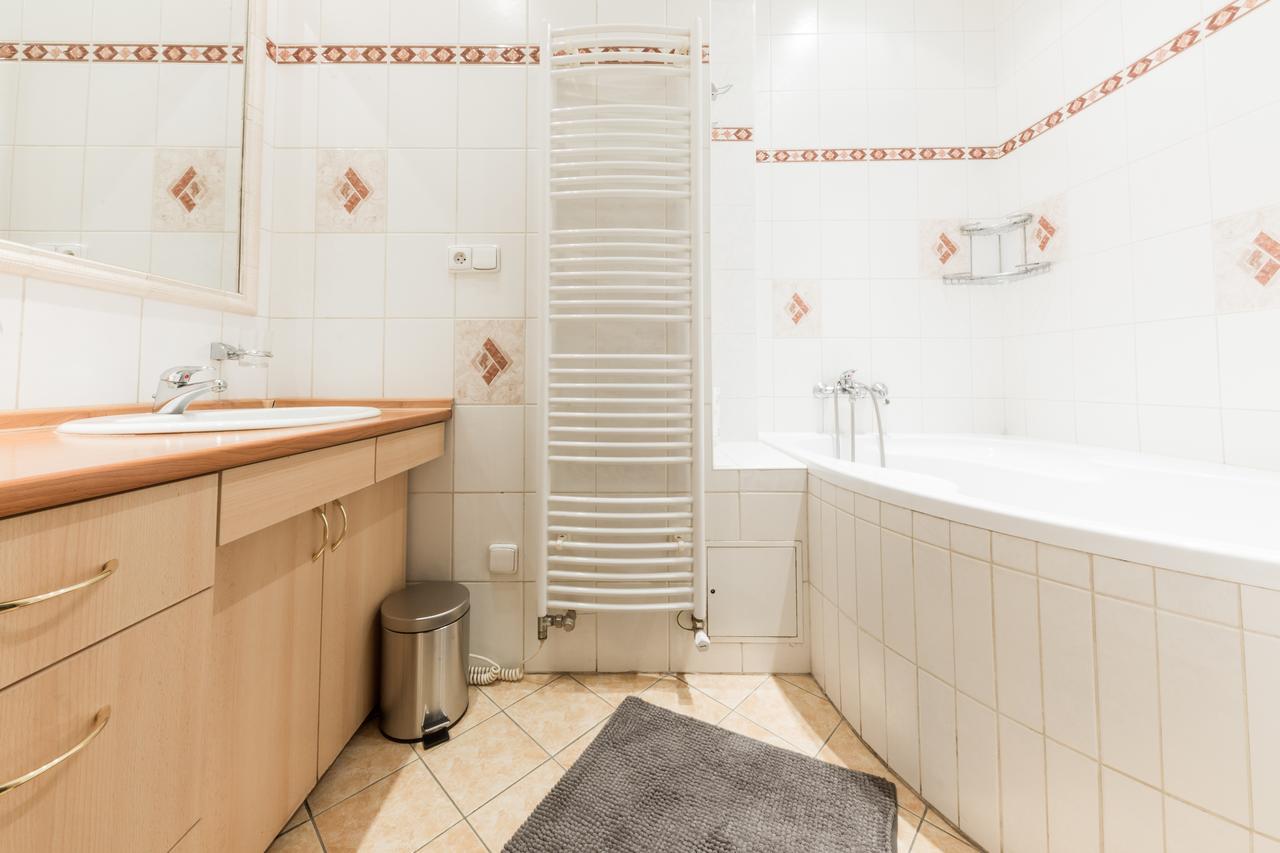 Beautiful City Center Apartments براغ المظهر الخارجي الصورة